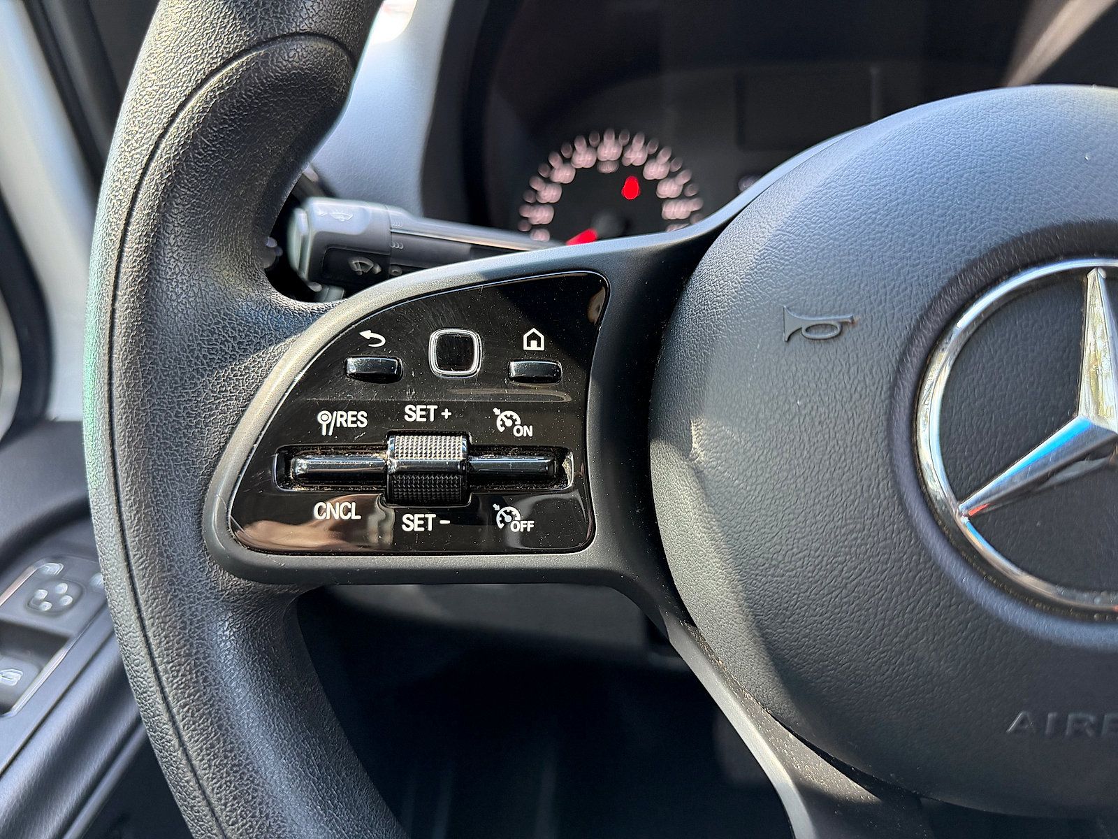 Used 2021 Mercedes-Benz Sprinter 2500 image 17