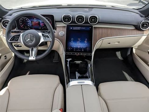 Used 2024 Mercedes-Benz C 300 4MATIC Sedan image 32