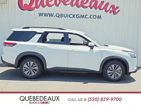 Used 2022 Nissan Pathfinder SV FWD image 8