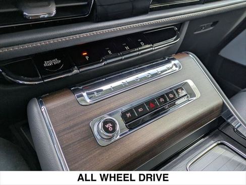 Used 2025 Lincoln Aviator Reserve w/ Equipment Group 201A AWD/4WD image 20