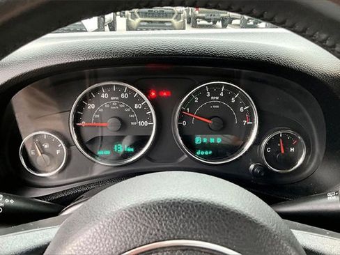 Used 2014 Jeep Wrangler Unlimited Rubicon w/ Dual Top Group image 12