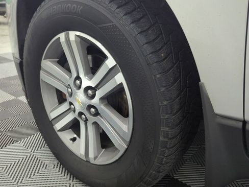 Used 2015 Chevrolet Traverse LT AWD/4WD image 30