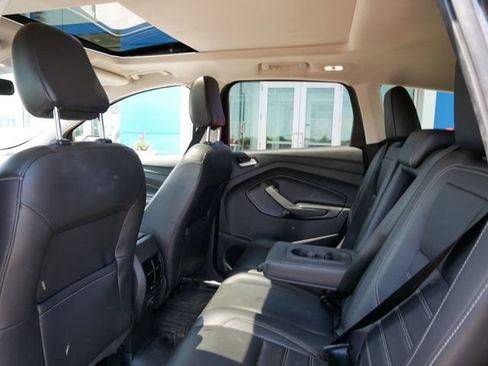 Used 2019 Ford Escape SEL AWD/4WD image 5