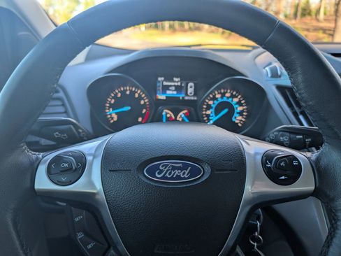 Used 2016 Ford Escape SE w/ SE Leather Comfort Package image 7