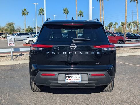 Certified 2024 Nissan Pathfinder SV image 5