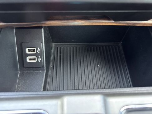 Used 2020 Ford F150 Lariat image 14