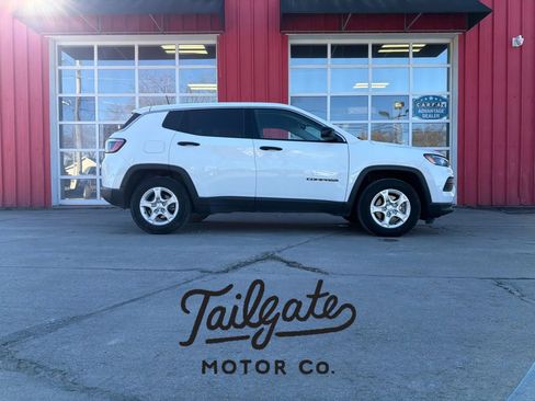Used 2022 Jeep Compass Sport image 1