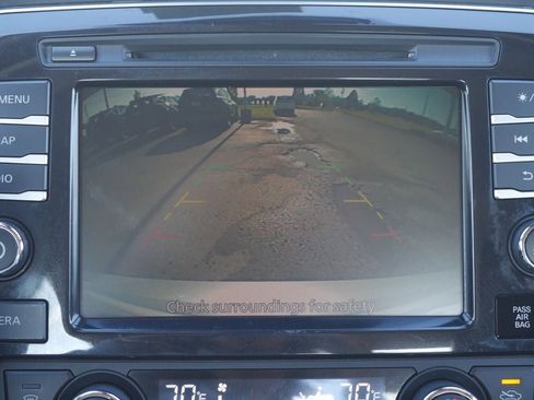 Used 2021 Nissan Maxima 3.5 SV w/ Floor Mat Group FWD image 11