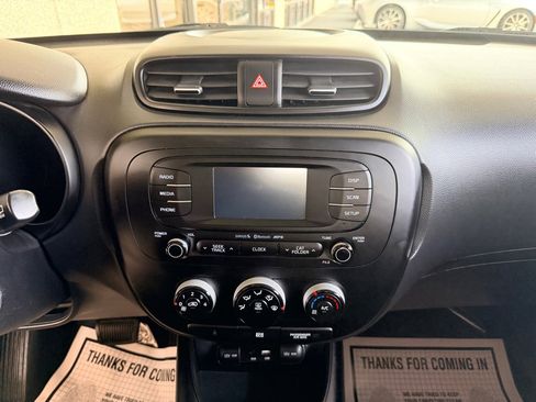 Used 2016 Kia Soul + w/ Designer's Package image 11