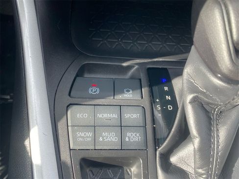 Used 2024 Toyota RAV4 LE image 23