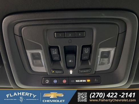 Used 2021 Chevrolet Silverado 1500 High Country image 34