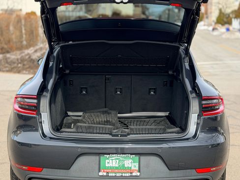 Used 2017 Porsche Macan image 12