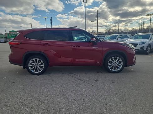 Used 2020 Toyota Highlander Limited AWD/4WD image 8