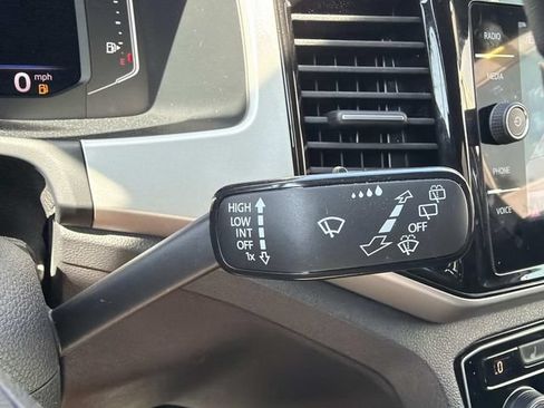 Certified 2023 Volkswagen Atlas SE AWD/4WD image 23