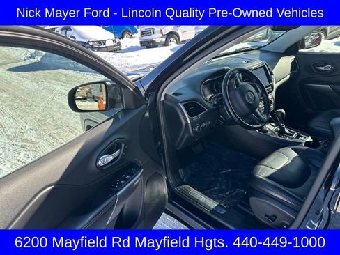 Used 2020 Jeep Cherokee Limited image 23