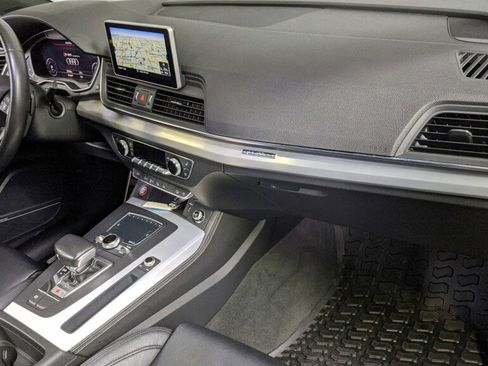 Used 2019 Audi SQ5 Prestige image 25