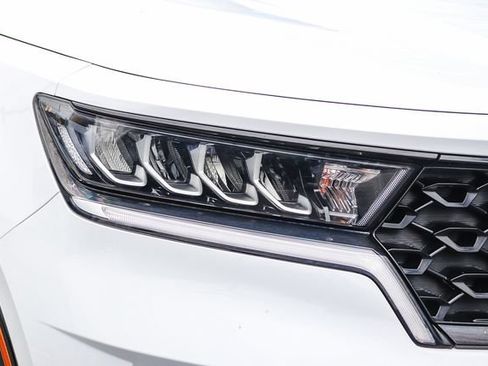 Certified 2023 Kia Sorento S w/ Panoramic Sunroof Package FWD image 10