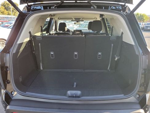 New 2025 Nissan Pathfinder SV image 15