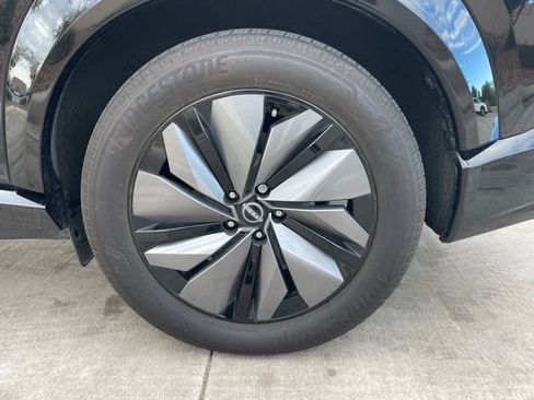 Used 2024 Nissan Ariya FWD image 9