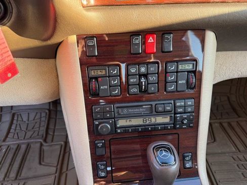 Used 1995 Mercedes-Benz S 320 image 40