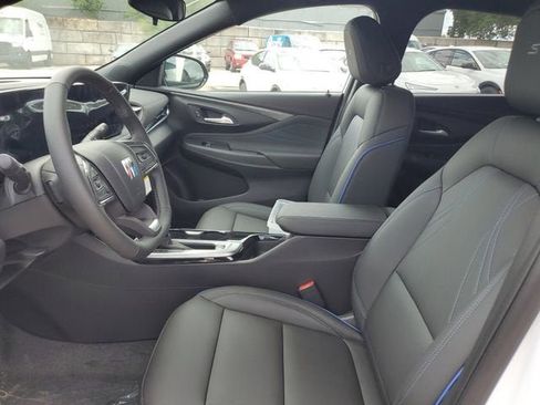 New 2026 Buick Envista Sport Touring w/ Convenience I Package FWD image 18