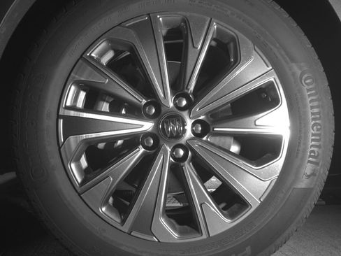 Used 2024 Buick Envision Preferred image 12