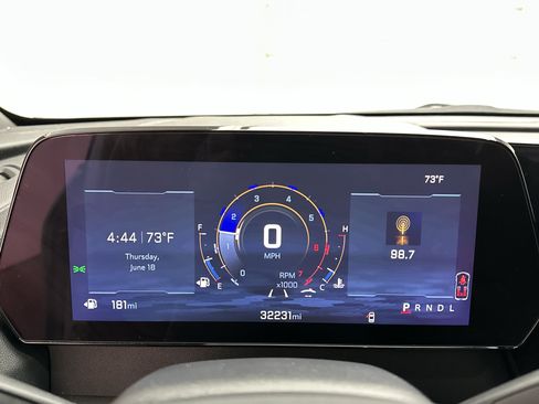 Used 2025 Chevrolet Traverse LT FWD image 25