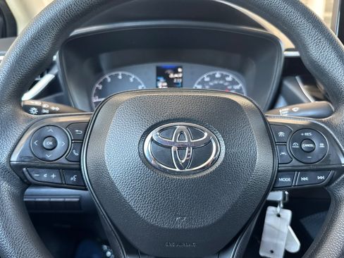 Used 2023 Toyota Corolla LE FWD image 20