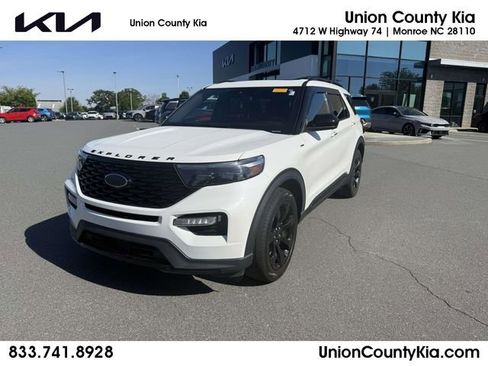 Used 2023 Ford Explorer ST-Line w/ Class IV Trailer Tow Package RWD image 1