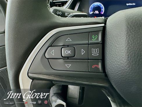 New 2025 Jeep Grand Cherokee Altitude image 35