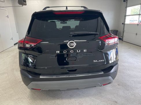 Used 2021 Nissan Rogue SL AWD/4WD image 3