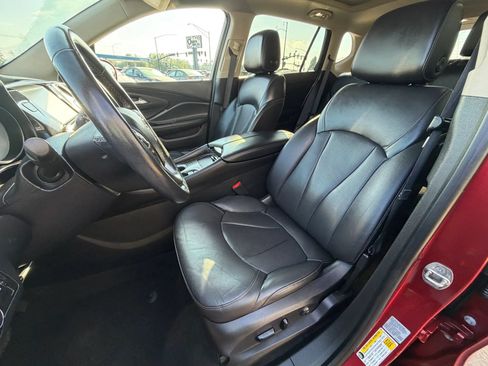 Used 2018 Buick Envision Essence AWD/4WD image 10
