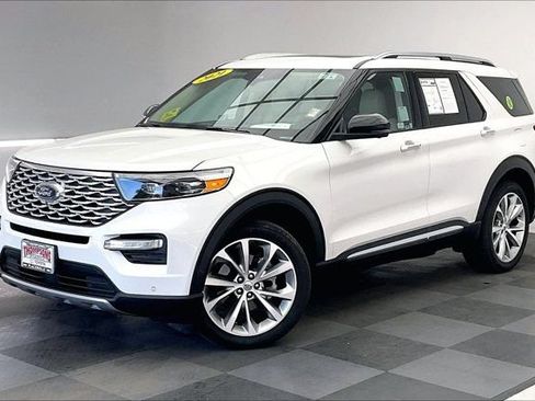Used 2021 Ford Explorer Platinum w/ Equipment Group 601A AWD/4WD image 12