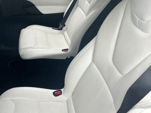 Used 2023 Tesla Model X AWD/4WD image 5