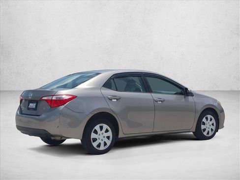 Used 2014 Toyota Corolla LE FWD image 5
