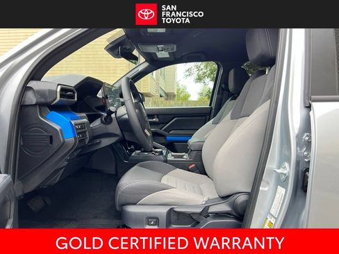 Certified 2025 Toyota Tacoma TRD Off-Road AWD/4WD image 11