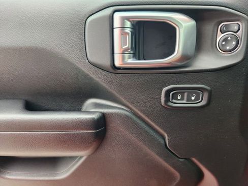 Certified 2023 Jeep Wrangler Altitude image 25