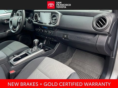 Certified 2022 Toyota Tacoma TRD Off-Road w/ Technology Package AWD/4WD image 21