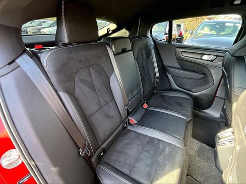 Certified 2023 Volvo C40 P8 Recharge Ultimate image 18