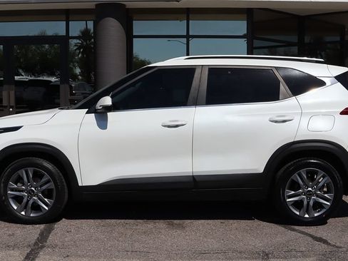 Used 2021 Kia Seltos S FWD image 8
