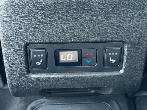 Used 2023 Mitsubishi Outlander SEL image 24