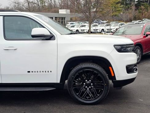 Used 2022 Jeep Wagoneer Series I image 6