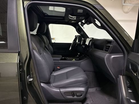 Used 2024 Lexus GX 550 AWD/4WD image 22