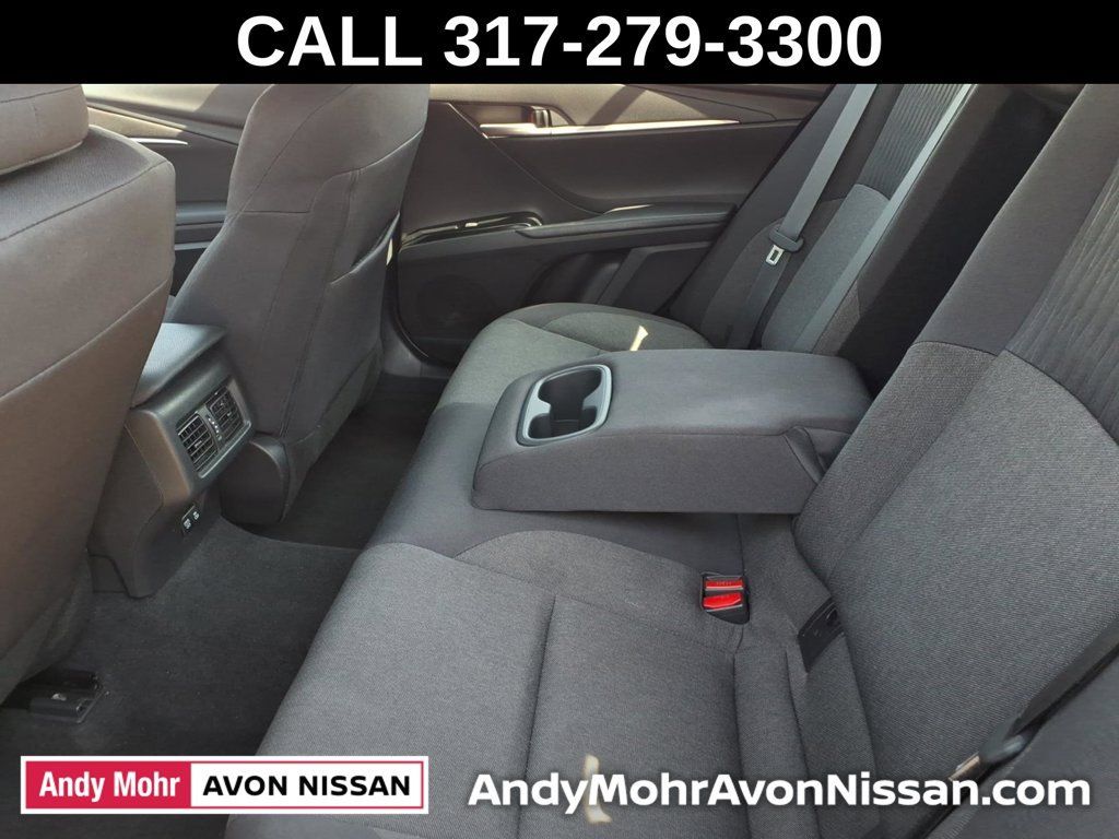 Used 2025 Toyota Camry LE FWD image 39