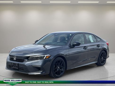 Used 2024 Honda Civic Sport image 2