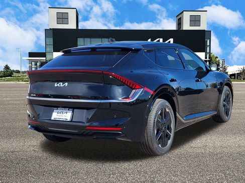 New 2025 Kia EV6 Wind image 5