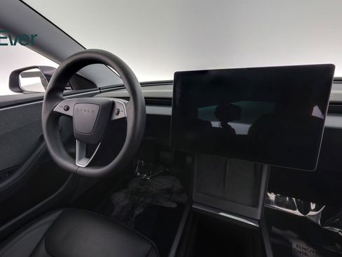 Used 2025 Tesla Model 3 Long Range RWD image 24