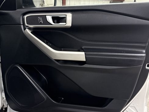 Used 2023 Ford Explorer XLT w/ Equipment Group 202A image 24