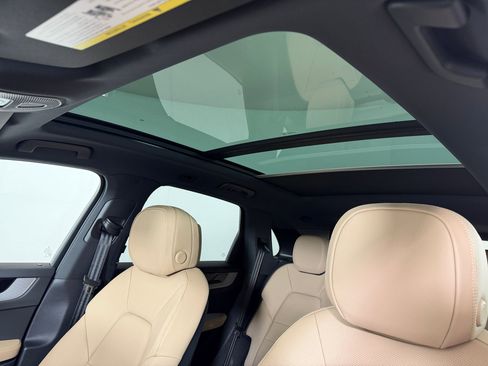 New 2026 Porsche Cayenne image 17