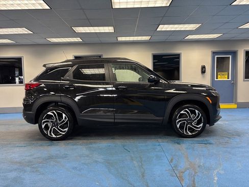 New 2026 Chevrolet TrailBlazer RS w/ Convenience Package image 2